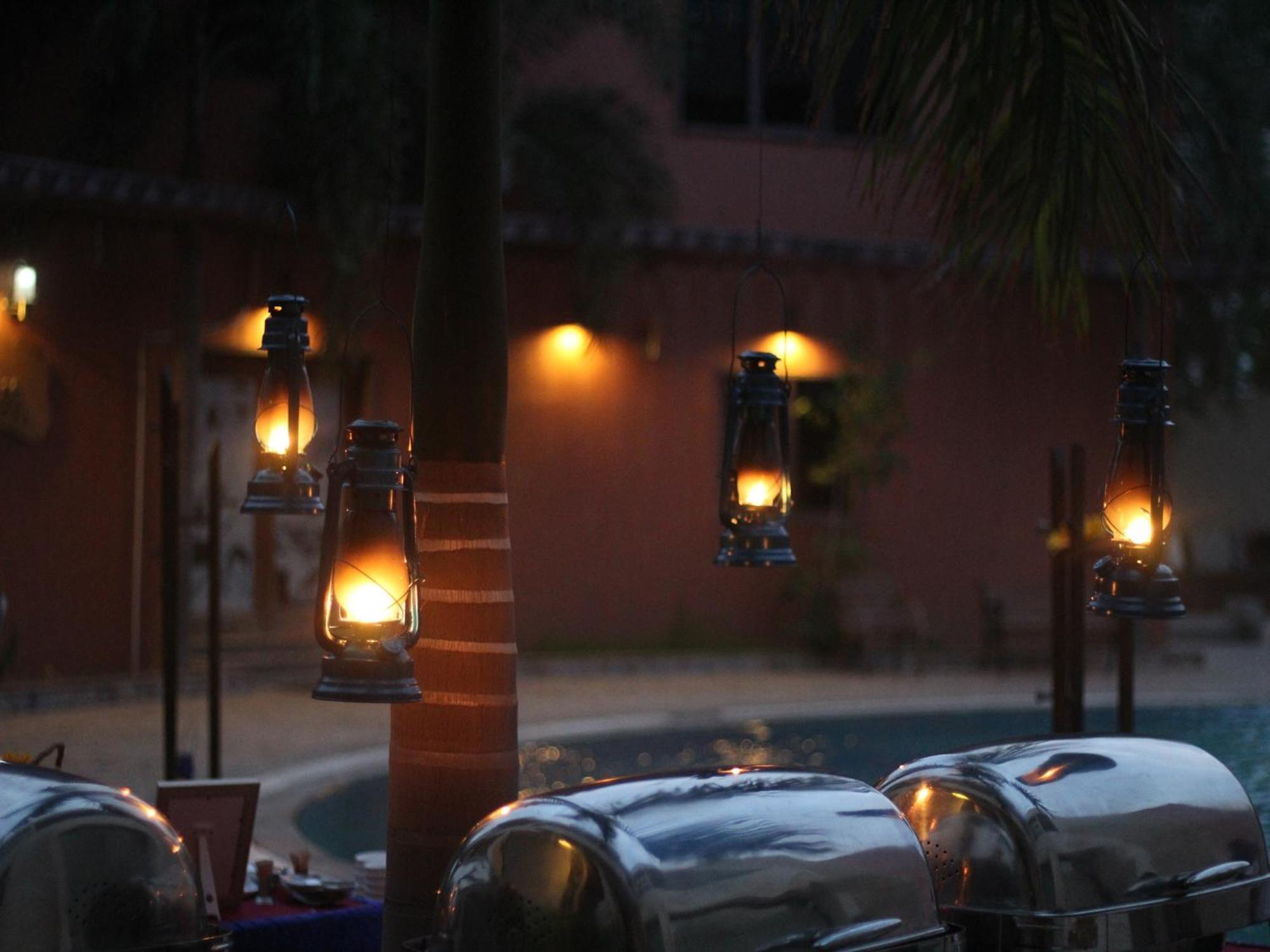 Seven Sky Clarks Exotica Hotel Bhuj Bagian luar foto