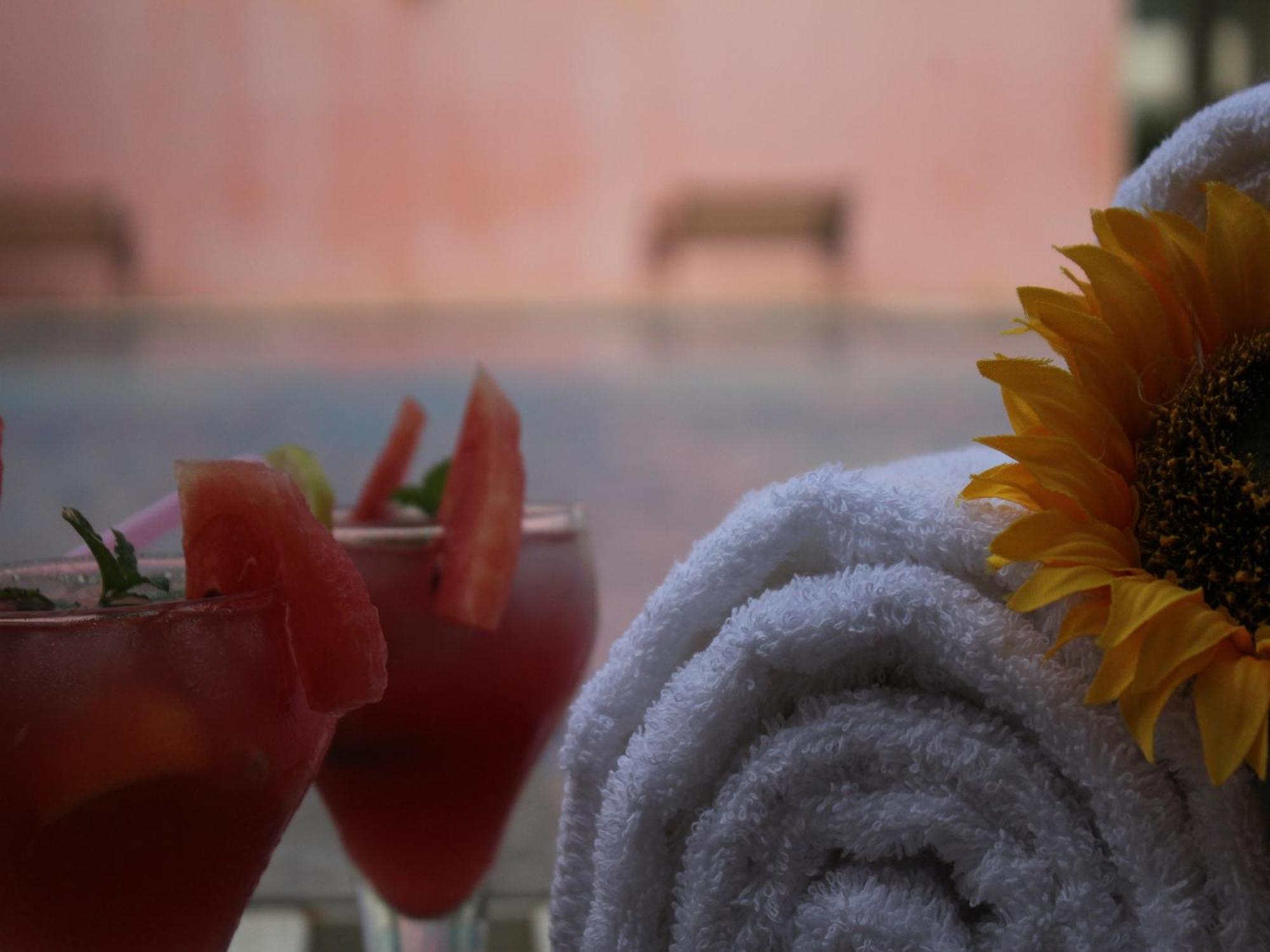 Seven Sky Clarks Exotica Hotel Bhuj Bagian luar foto