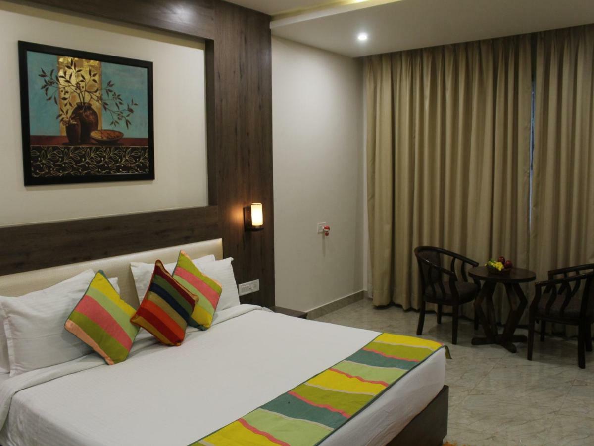 Seven Sky Clarks Exotica Hotel Bhuj Bagian luar foto